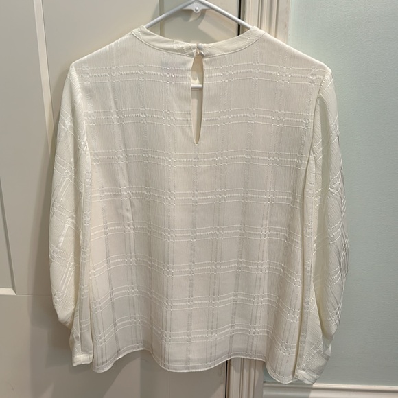 Cream Patterned Top - Picture 3 of 5